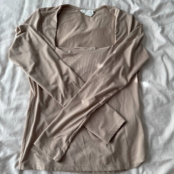 H&M Top - Picture 1 of 2